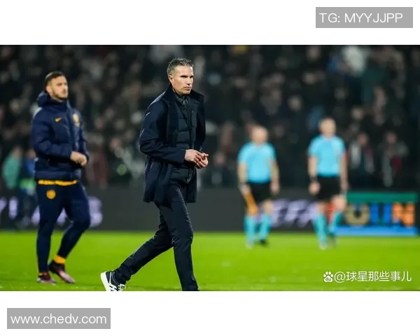 欧冠焦点战国米与AC米兰战平帽子戏法引发争议判罚引热议